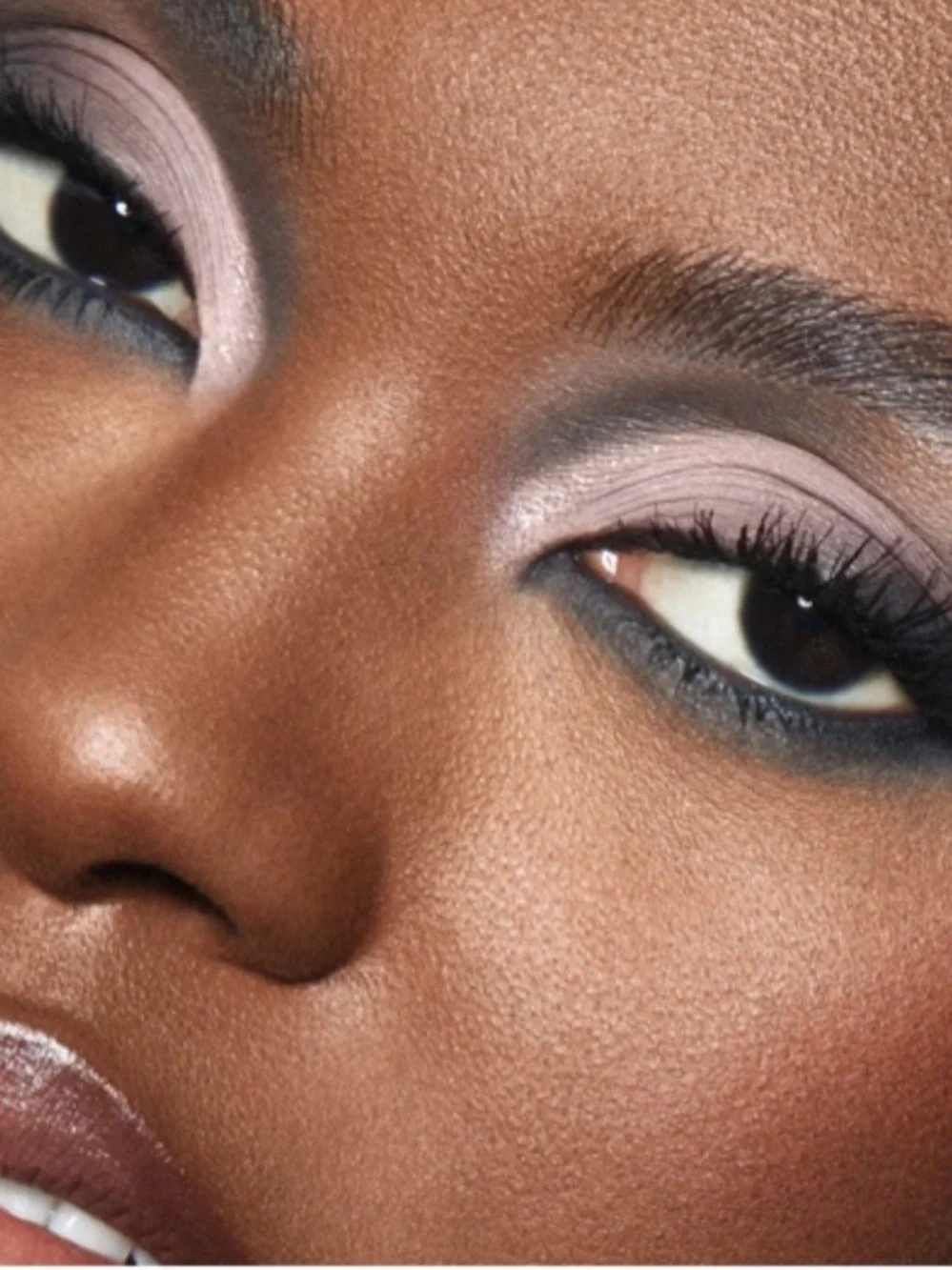 HUDA BEAUTY GREIGE CREAMY OBSESSIONS EYESHADOW PALETTE